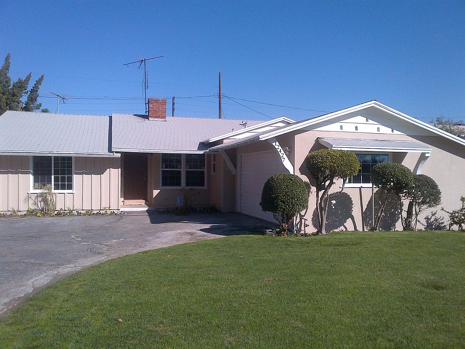 1st image of 12427 Killion St