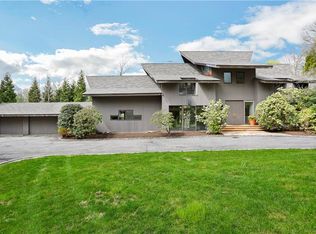 14 Meadow Ln, Purchase, NY