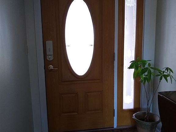4th image of 517 W Meadowbrook Dr