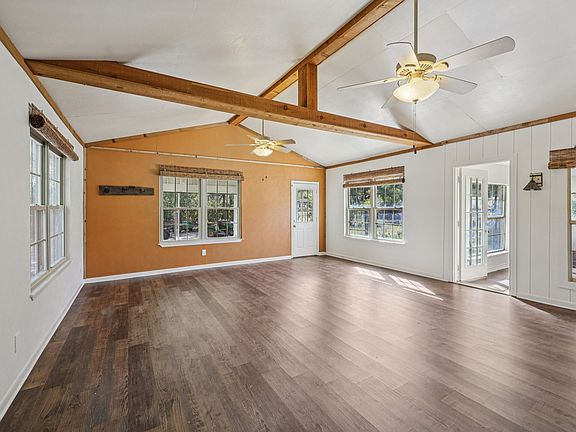 2nd image of 1923 Wilson Bend Rd