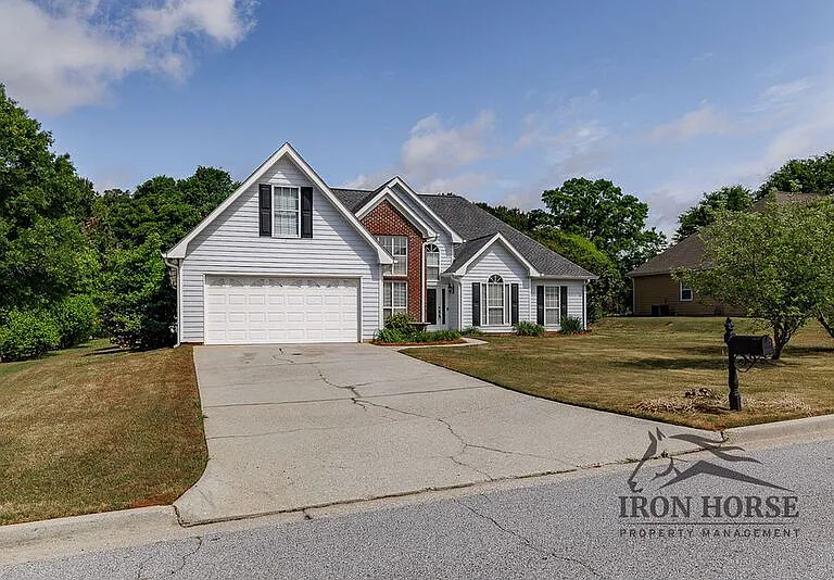 379 Beech Hollow Trl — Photo 38