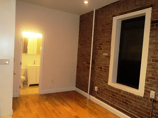 Rented by Sky Management | media 29