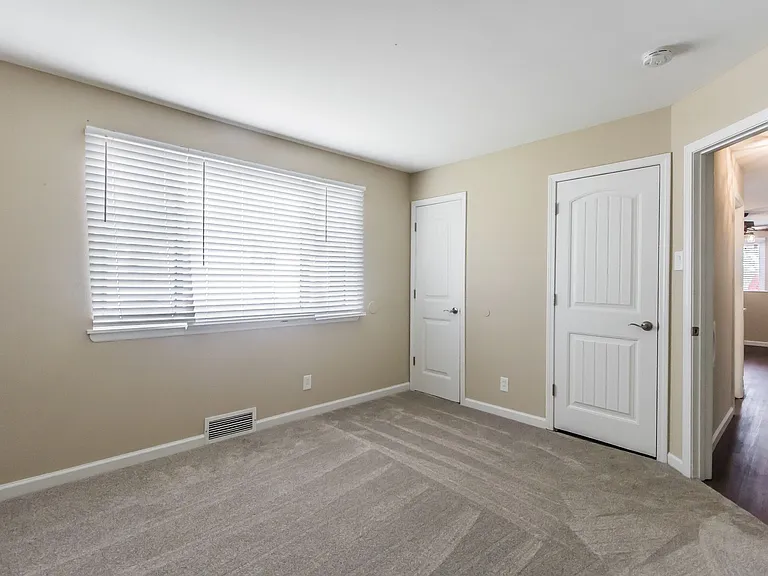 2365 Ida Ln — Photo 14