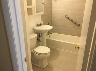 13719 Greenbriar Dr, Woodbridge, VA 22193