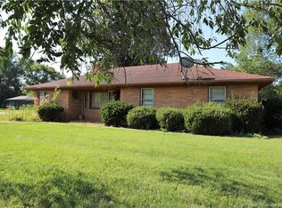 3910 Rainbow Dr, New Albany, IN 47150