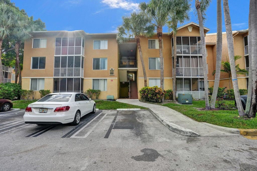 4015 W McNab Road #D204, photo 3