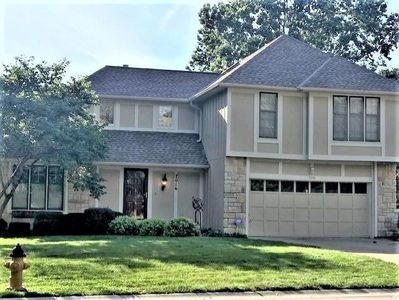 7016 Red Oak Dr, Shawnee, KS, 66217