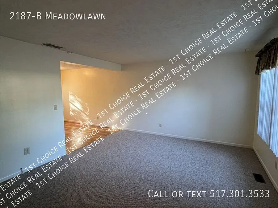 Spacious 2-Bdr 1.5-Bth Townhouse In Holt — Photo 3