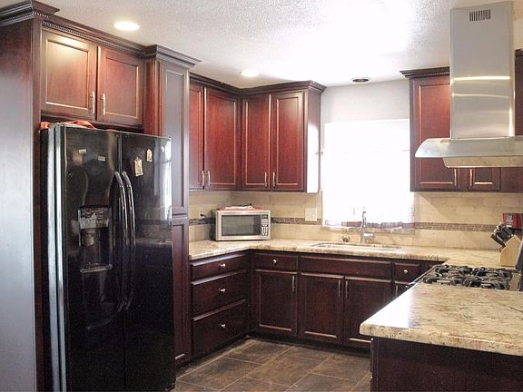 2nd image of 2385 S Whitney Ave