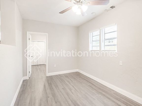 5th image of 5246 4th Ave S