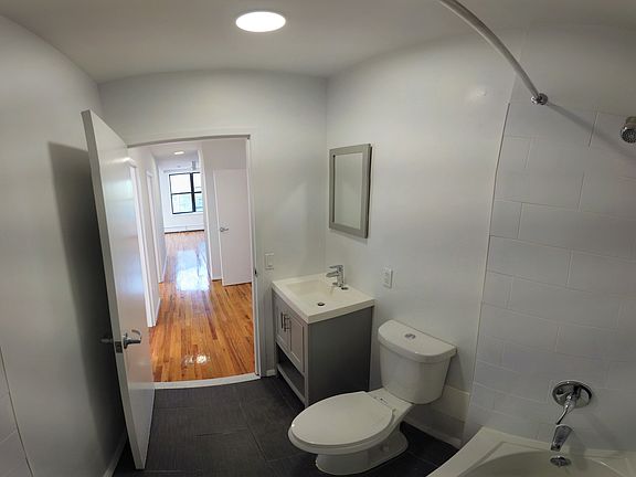 4th image of 365 Lincoln Ave #5G