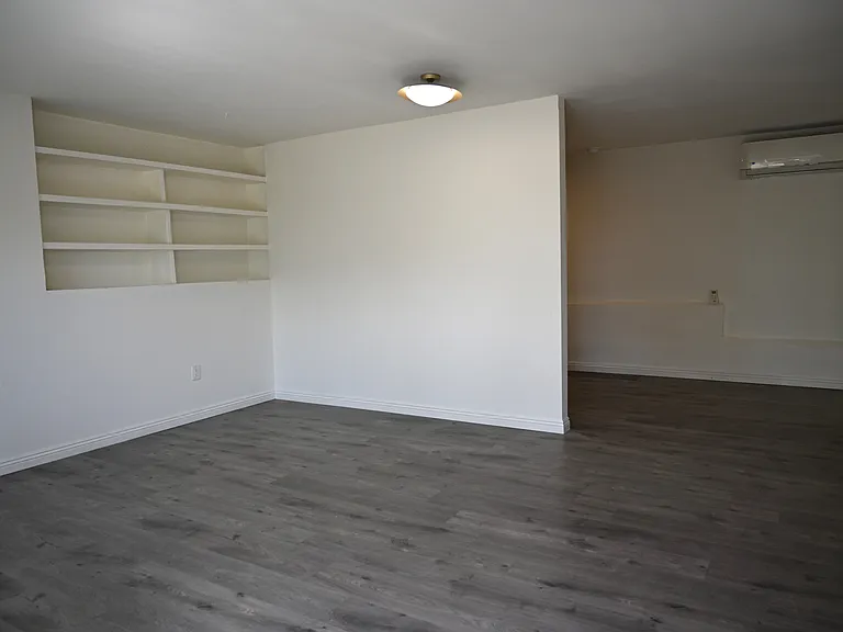 181 E Alegria Ave — Photo 7