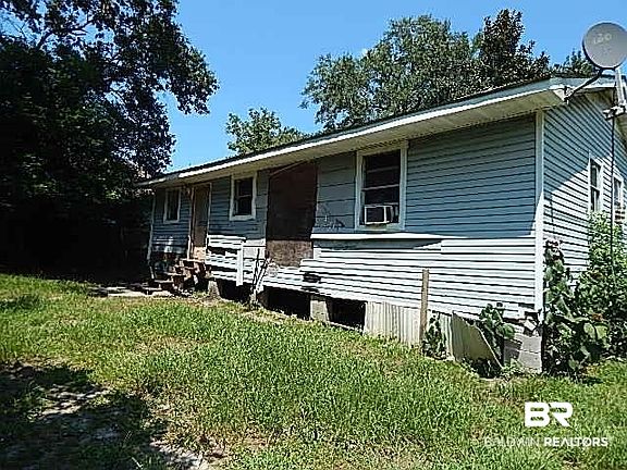 3rd image of 22849 Mobile St