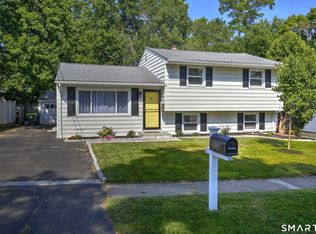 98 Youngstown Rd, Fairfield, CT 06824