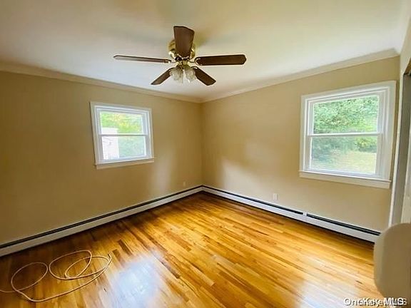 5th image of 143 Dickinson Ave