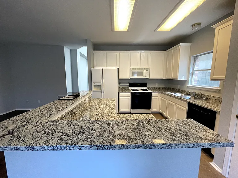 3621 Bratton Heights Dr — Photo 7