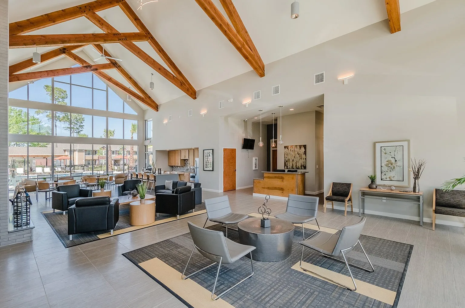 Lakecrest Village — Photo 3