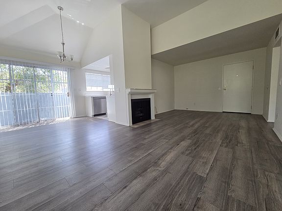 4th image of 945 N Alfred St