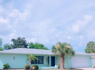 6810 15th Avenue Dr W, Bradenton, FL 34209