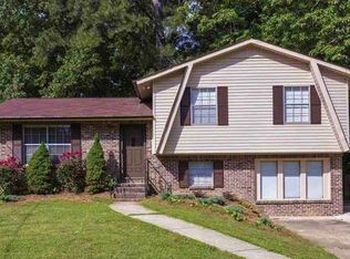 2808 Debra Dr, Fultondale, AL 35068