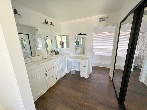 3rd image of 2665 Westcoatt St