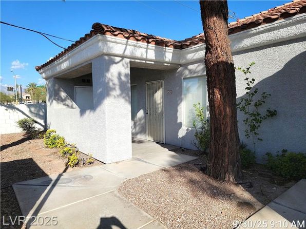 6014 Vegas Dr