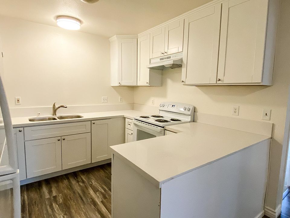 Kitchen is all new with new cabinets and new quartz counters, almost all new appliances.