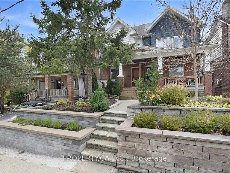 44 Beachview Cres — Photo 2