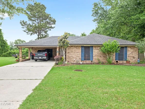 133 Avron Dr, Carencro, LA 70520