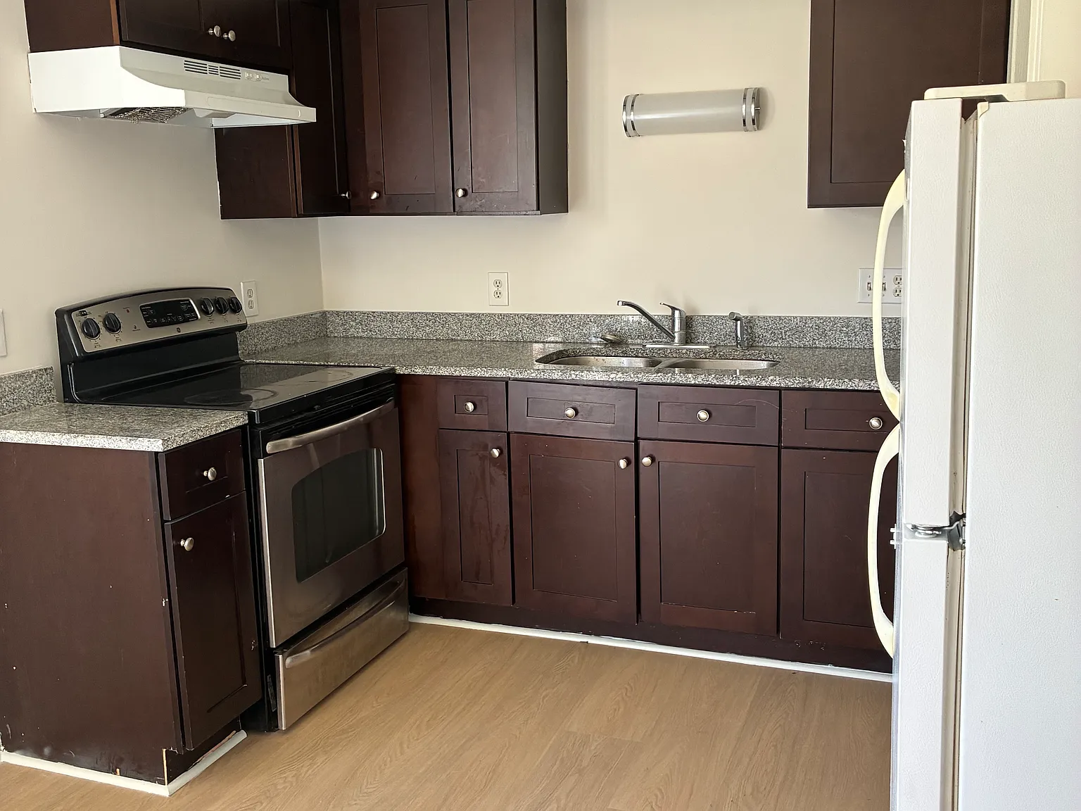115 Shoemaker St — Photo 1