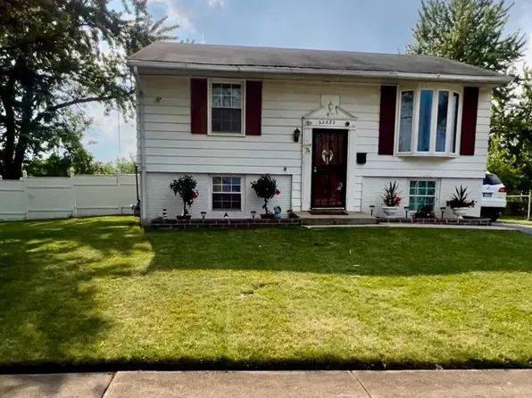 22532 Nichols Dr, Chicago Heights, IL 60411