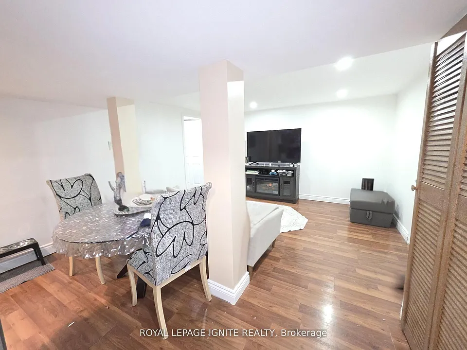 54 Harley Dr #BASEMENT