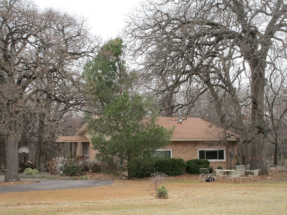 1st image of 404 S Pearson Ln