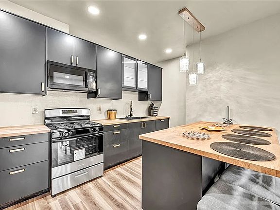 3rd image of 14 Arnold St