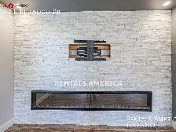 5th image of 2142 E Redwood Dr