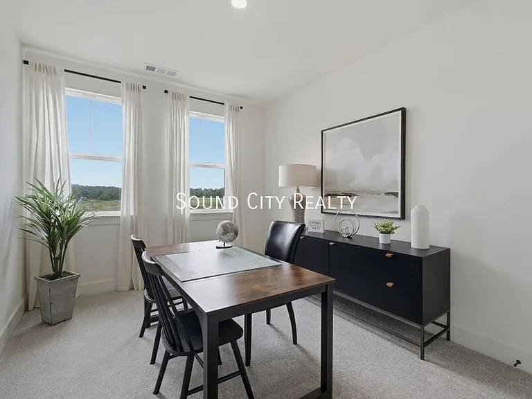 152 Valentine Aly — Photo 27