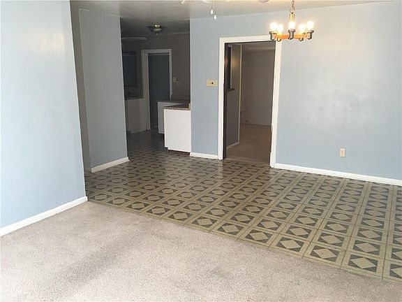 4th image of 2701 S 28th St