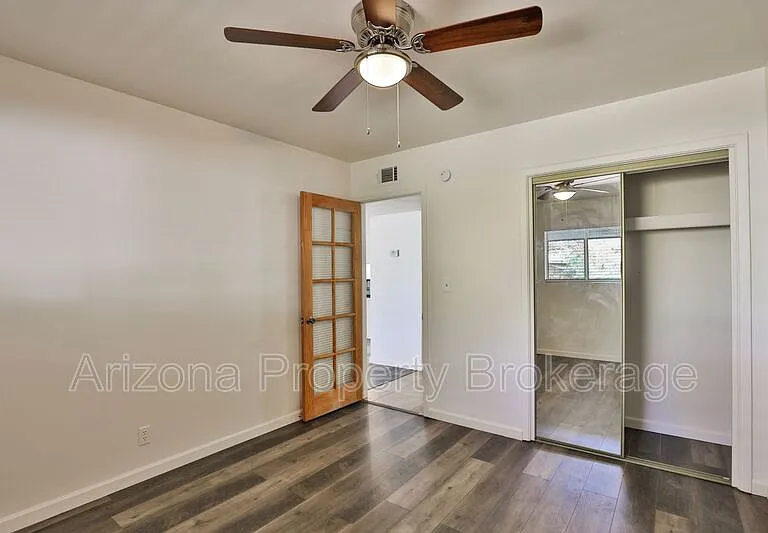 2323 S College Ave #5 — Photo 10