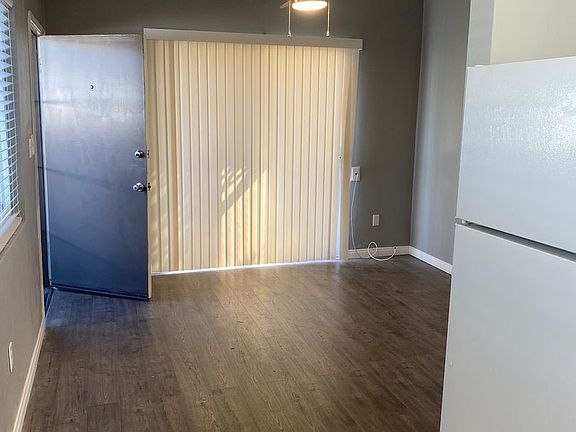 4th image of 2124-2126 1/2 Reed Ave #2124