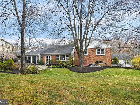 3rd image of 13416 Valley Dr