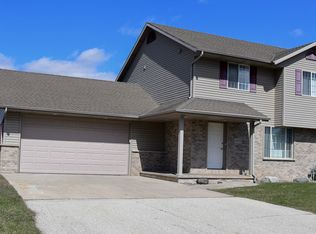 1005 Northwood Dr #1005, Seymour, WI 54165