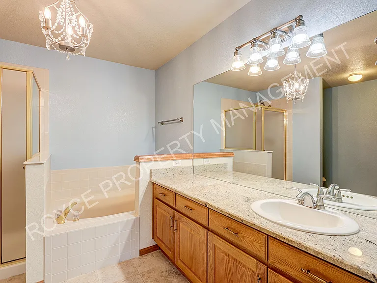 9814 Grove St #C — Photo 24