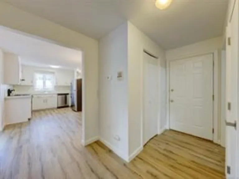54 Oak St #11 — Photo 11