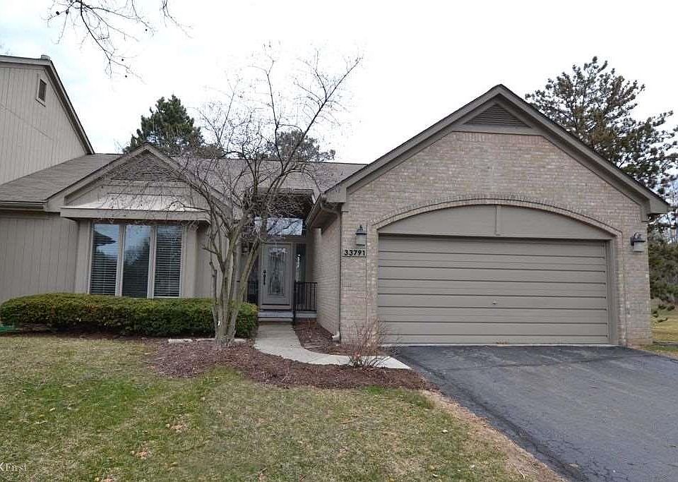 1st image of 33791 Vista Dr #1