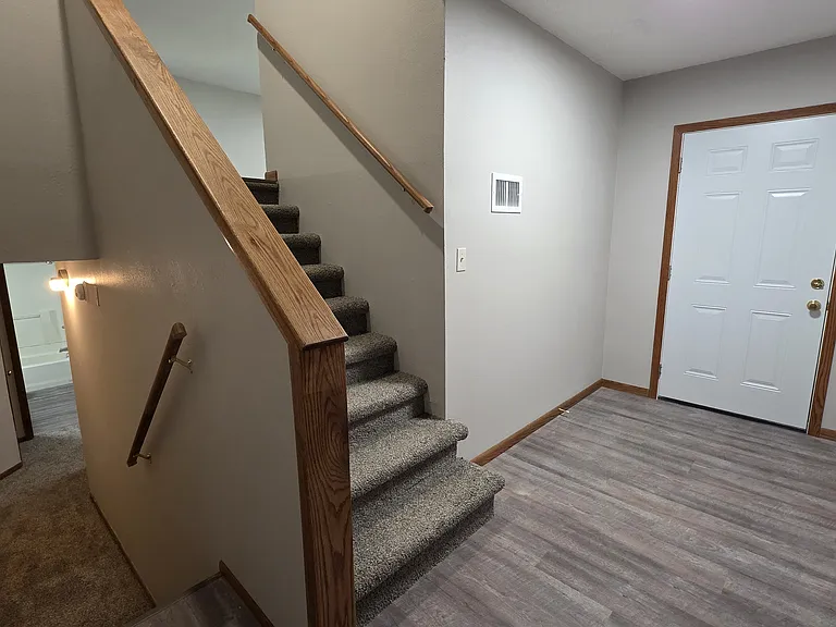 1505 Orchard Dr — Photo 6