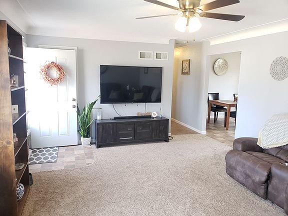 4th image of 17 Lincoln Dr