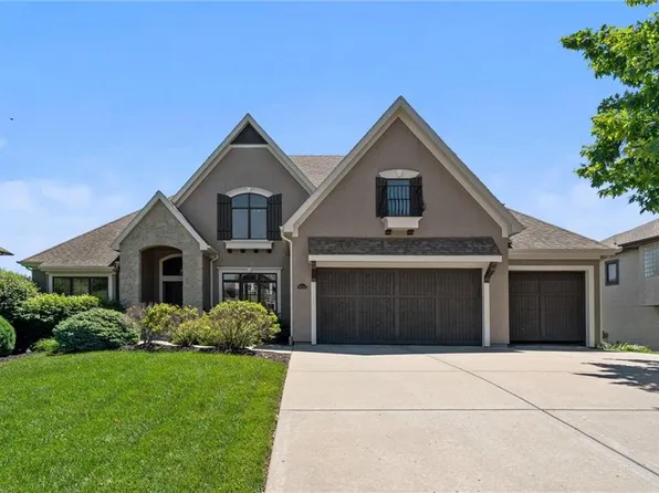 10233 N Prospect Ave, Kansas City, MO 64155