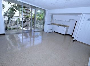 441 Kalaimoku St #301, Honolulu, HI 96815