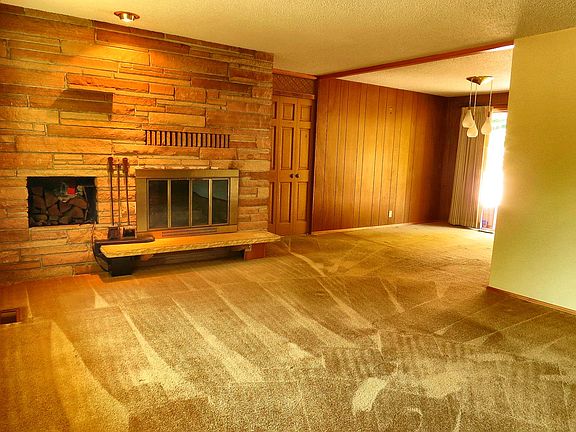 5th image of 5601 34th Ave E