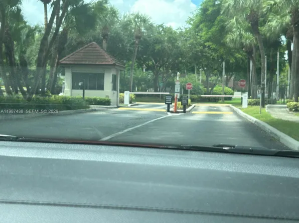 13361 SW 88th Ter, Miami, FL 33186